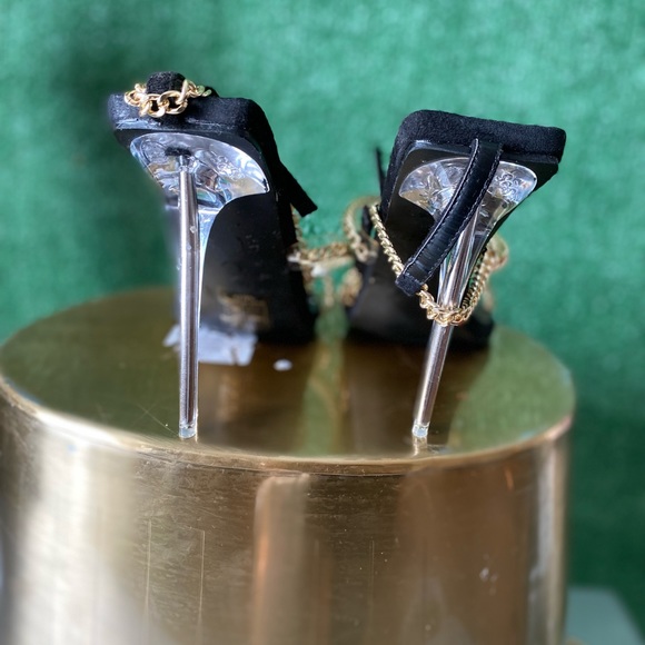 ✨Fashion nova gold chain heels✨ - Picture 4 of 4